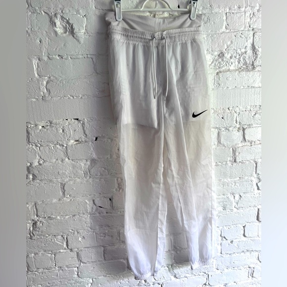 Nike Sportswear Women's Woven Trousers- White - Picture 3 of 7